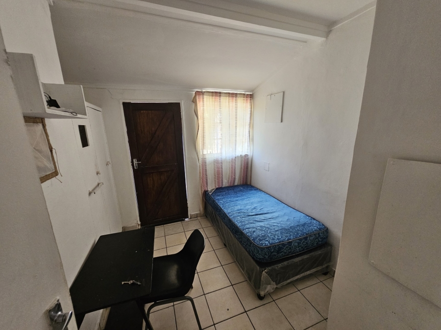 7 Bedroom Property for Sale in Brandwag Free State